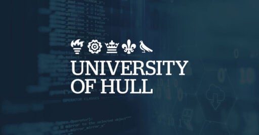 Imagen del código fuente con la superposición del logotipo de la Universidad de Hull.